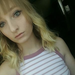 Meet your Posher, Tegan